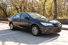 2016 Toyota Camry LE Sedan