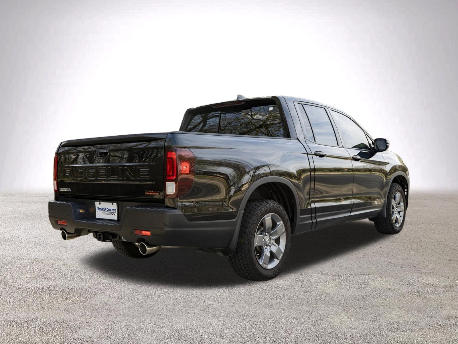 2025 Honda Ridgeline TrailSport photo 3