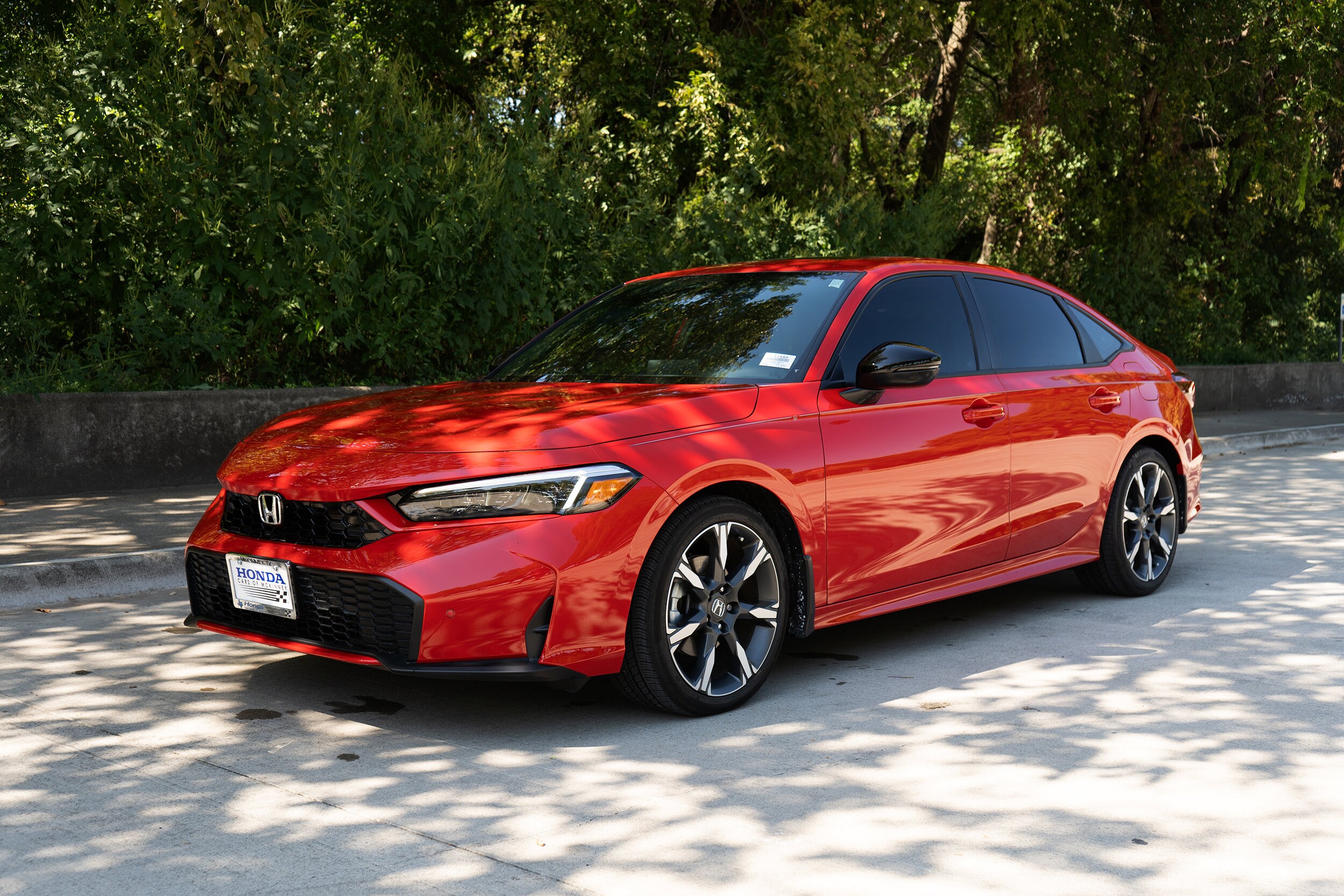 2025 Honda Civic Hybrid Sport Touring photo 3