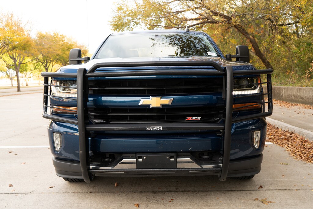 Used 2017 Chevrolet Silverado 1500 LT Pickup