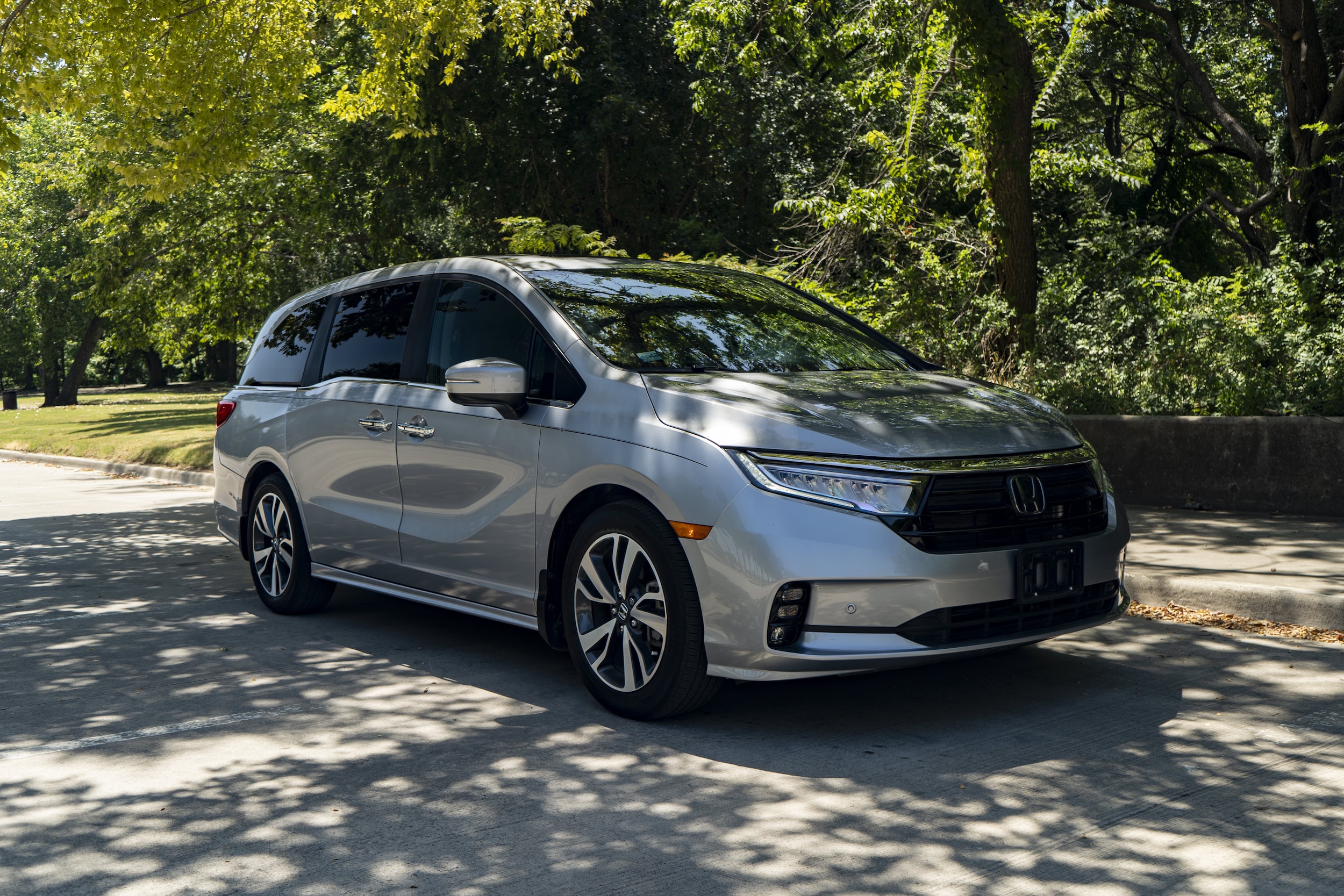 Certified 2023 Honda Odyssey Touring with VIN 5FNRL6H83PB060989 for sale in Kansas City