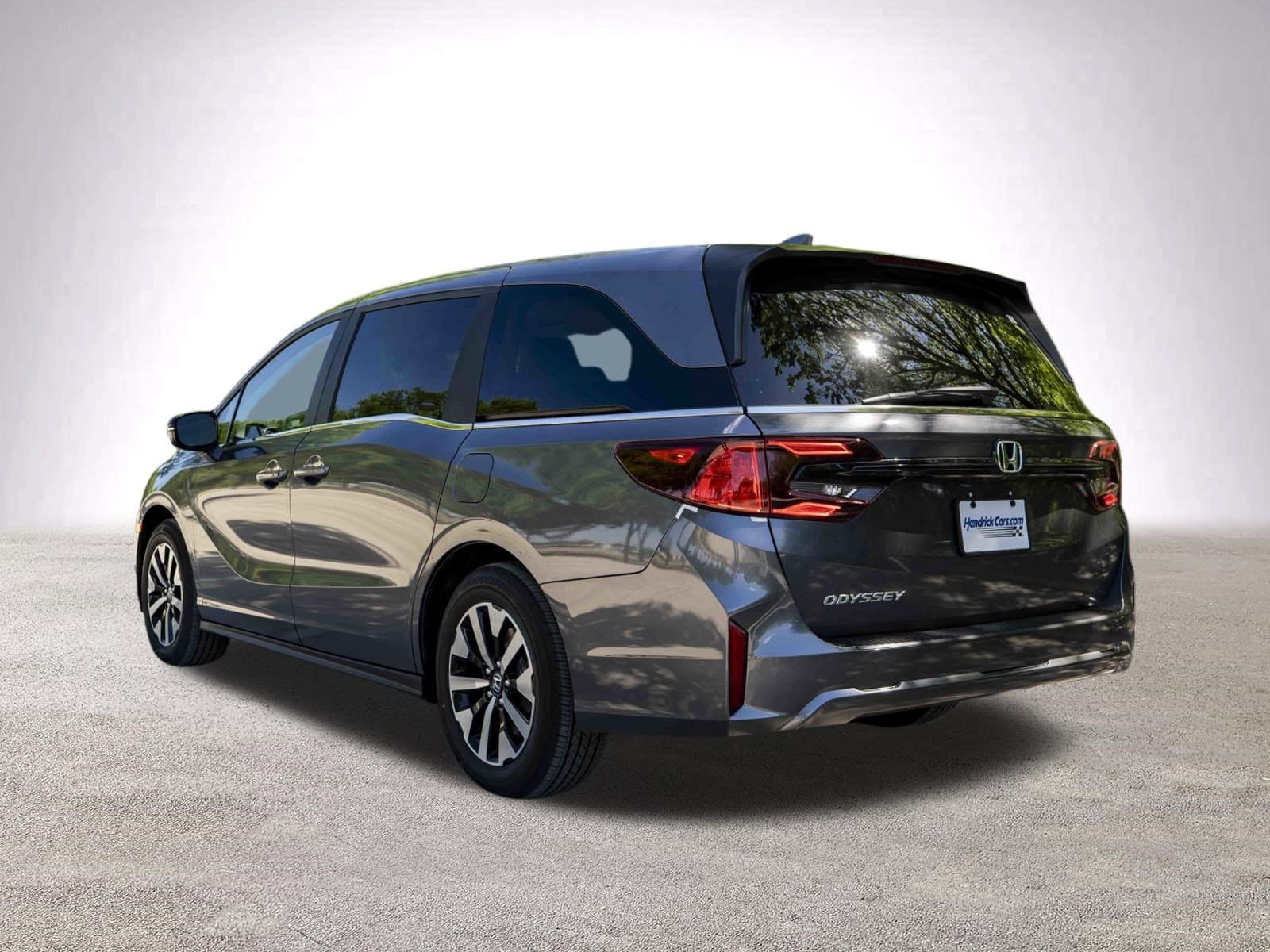 2025 Honda Odyssey EX-L photo 3