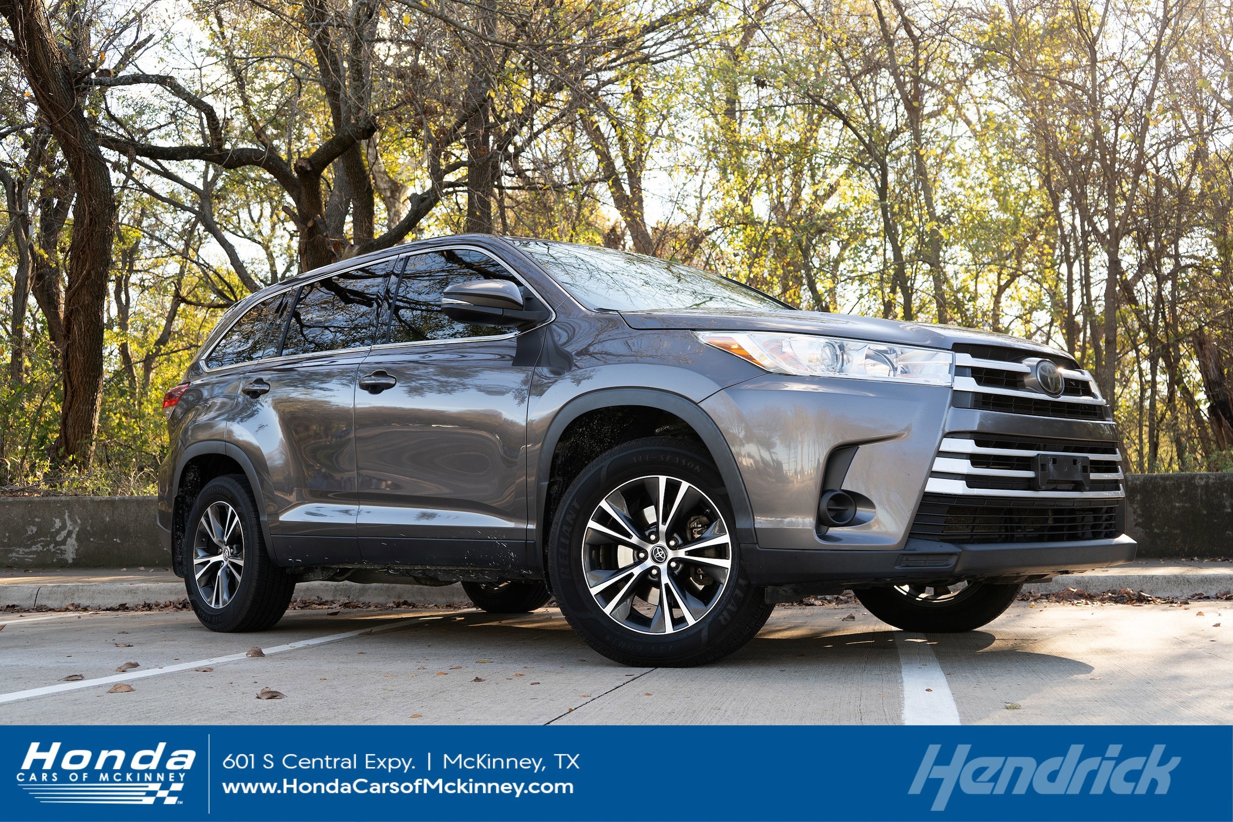 2019 Toyota Highlander LE