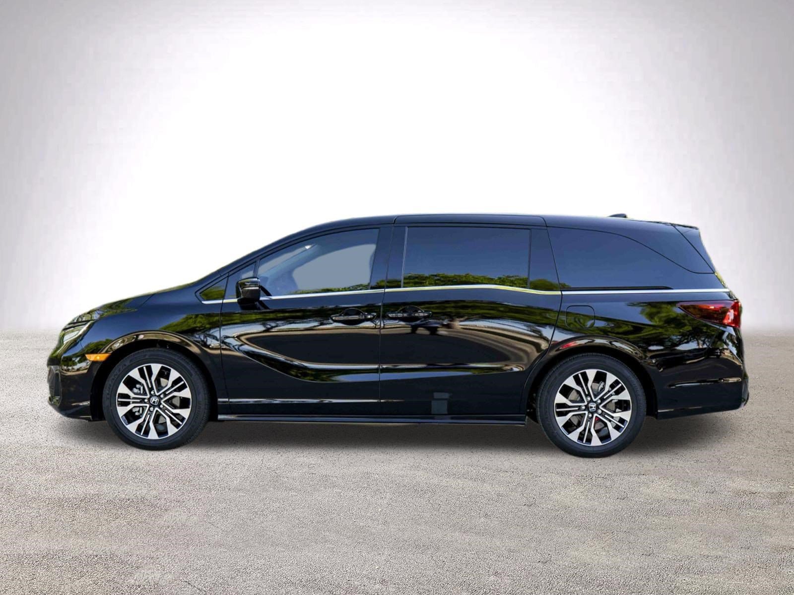 2026 Honda Odyssey Elite photo 4