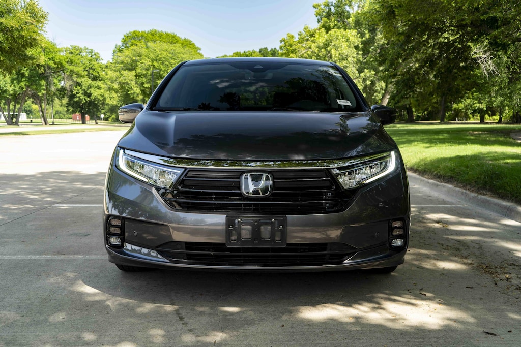 Certified 2023 Honda Odyssey Touring Minivan
