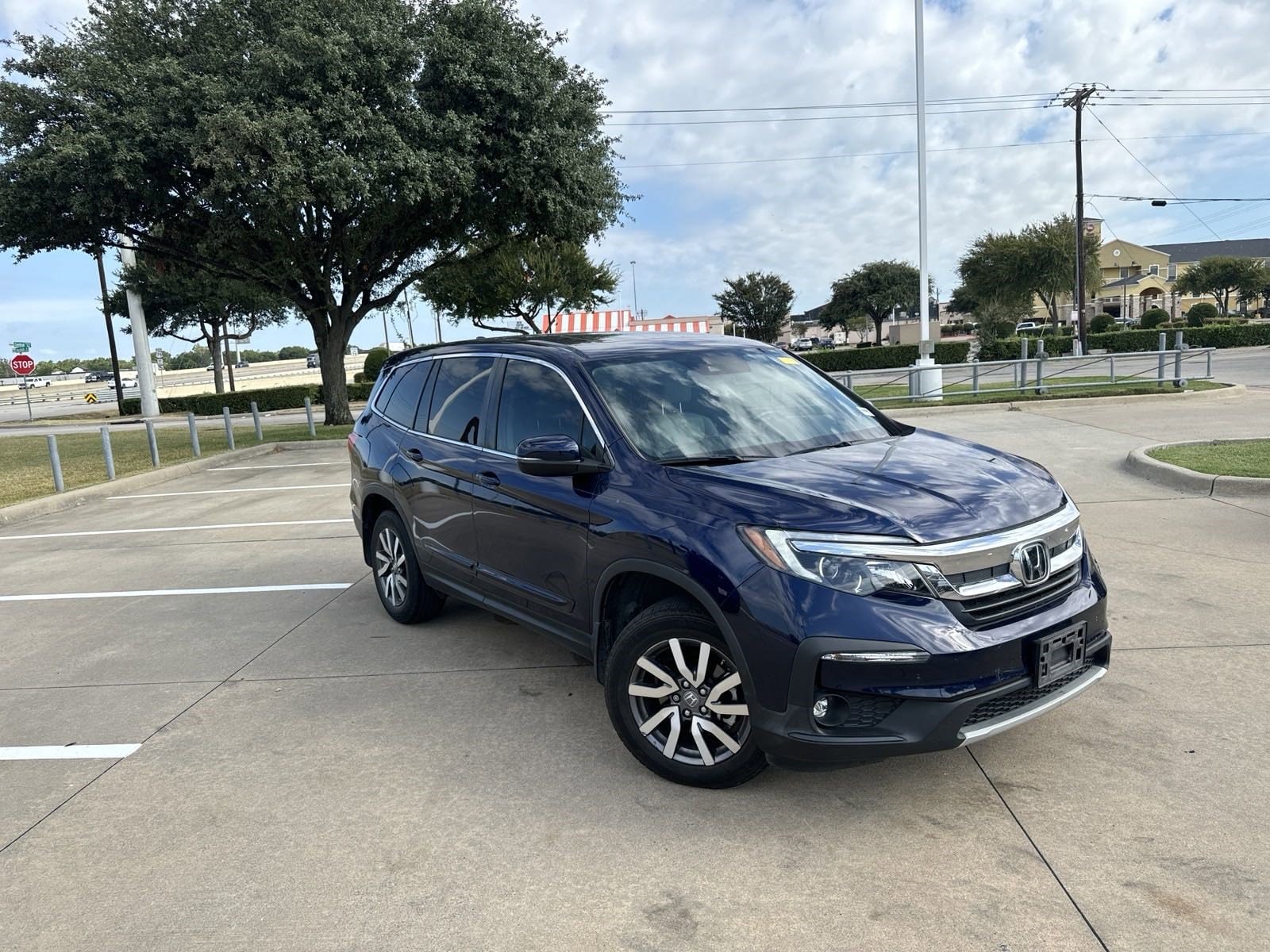 Certified 2022 Honda Pilot EX-L with VIN 5FNYF5H59NB012736 for sale in Mckinney, TX