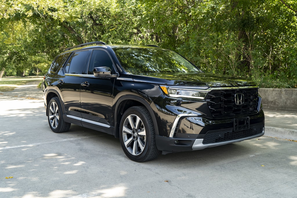 Certified 2025 Honda Pilot Elite SUV