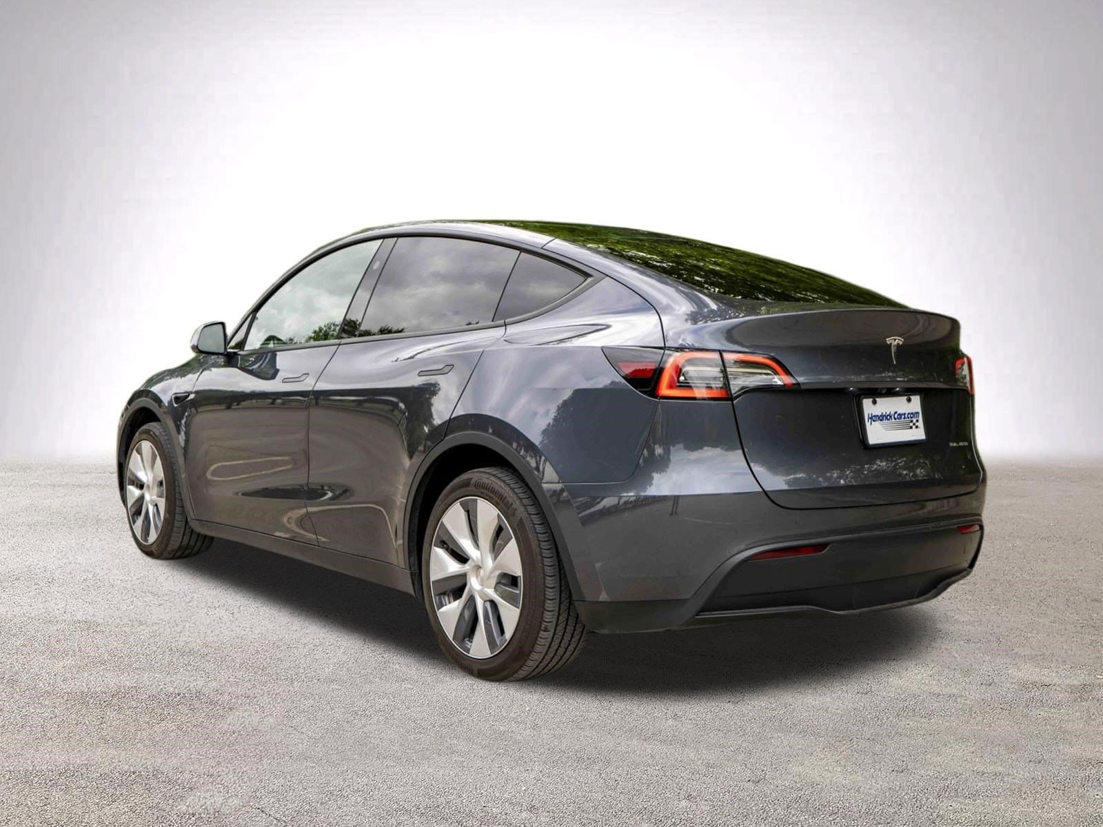 2023 Tesla Model Y photo 5