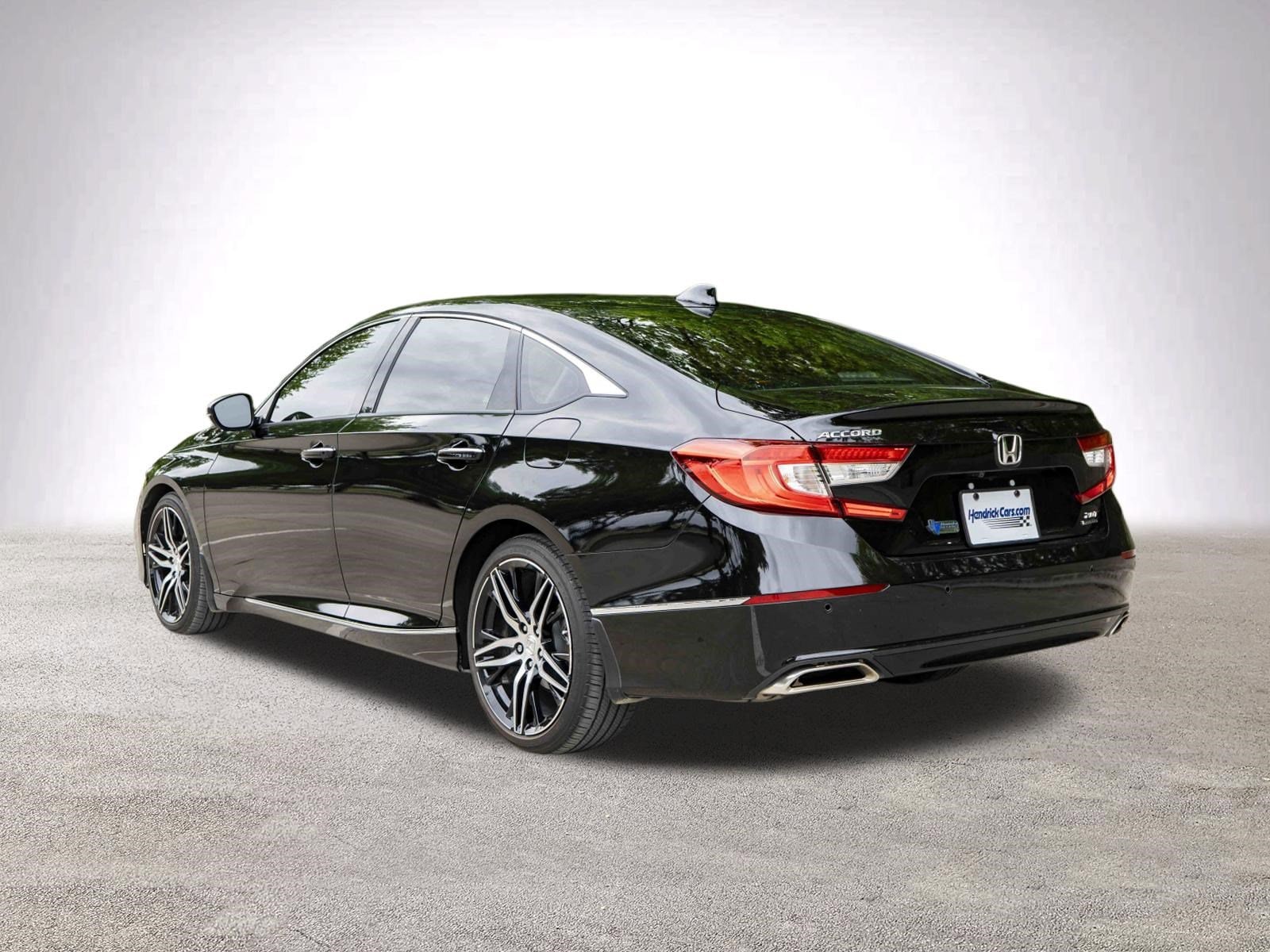 2021 Honda Accord Touring photo 5