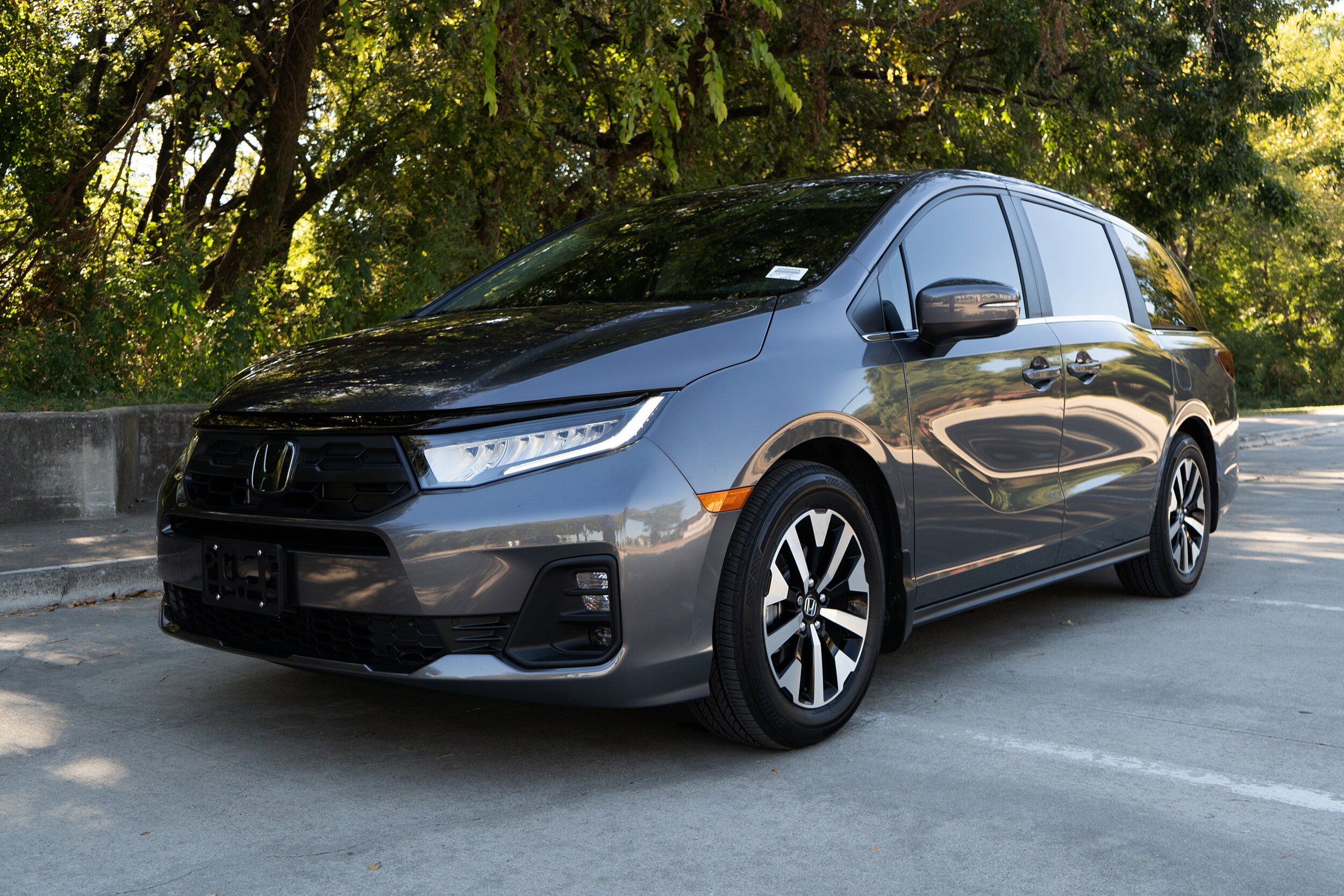 2025 Honda Odyssey EX-L photo 3