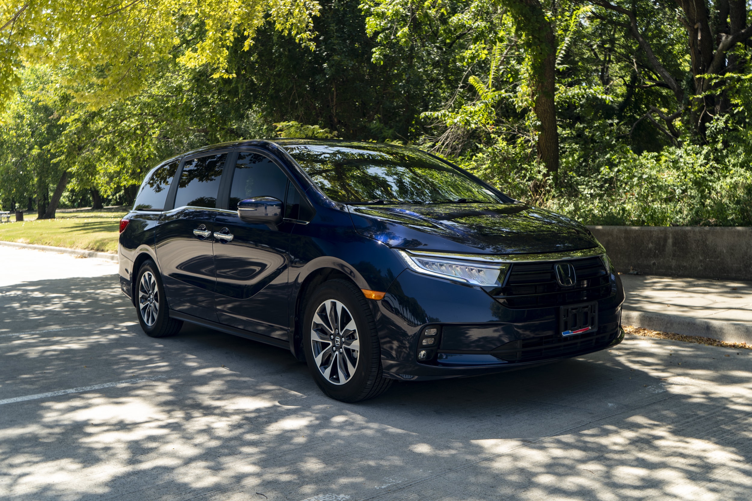 Certified 2024 Honda Odyssey EX-L with VIN 5FNRL6H6XRB031541 for sale in Kansas City