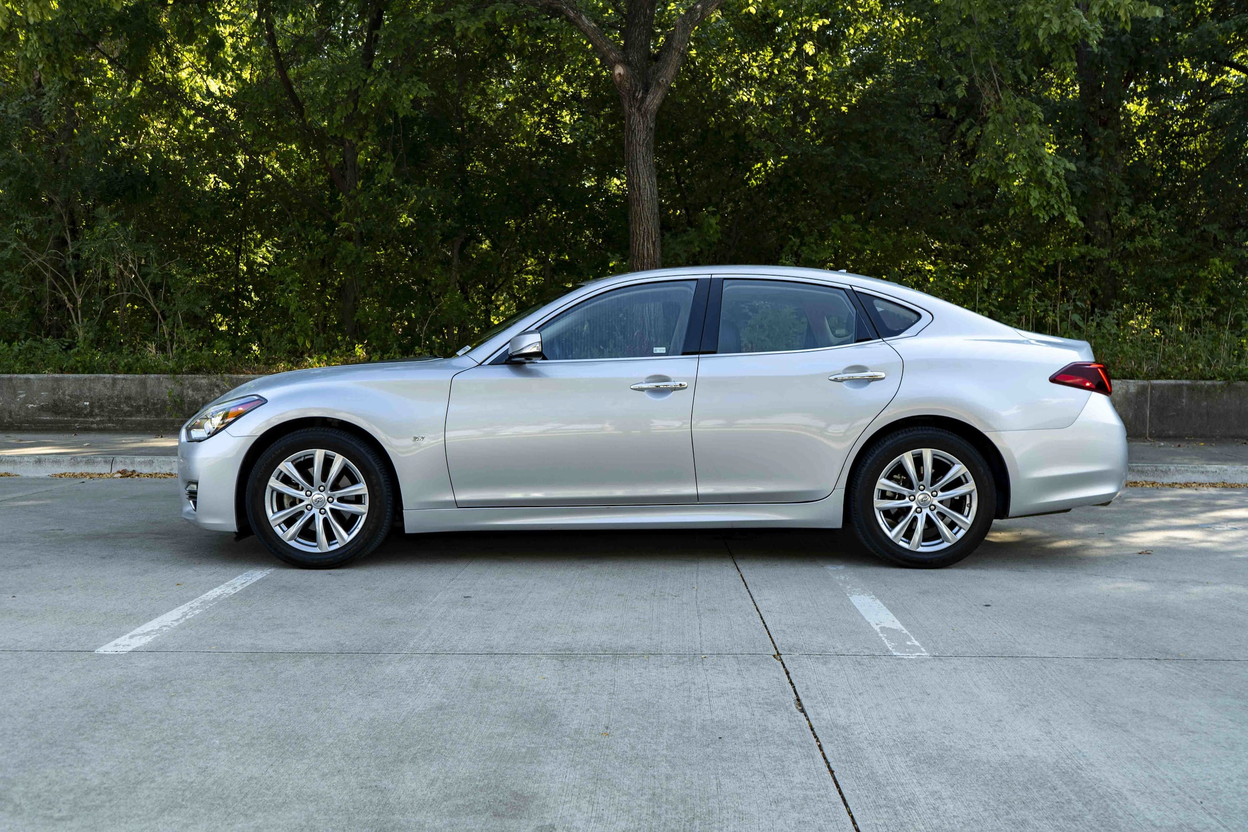 2018 INFINITI Q70 3.7 LUXE