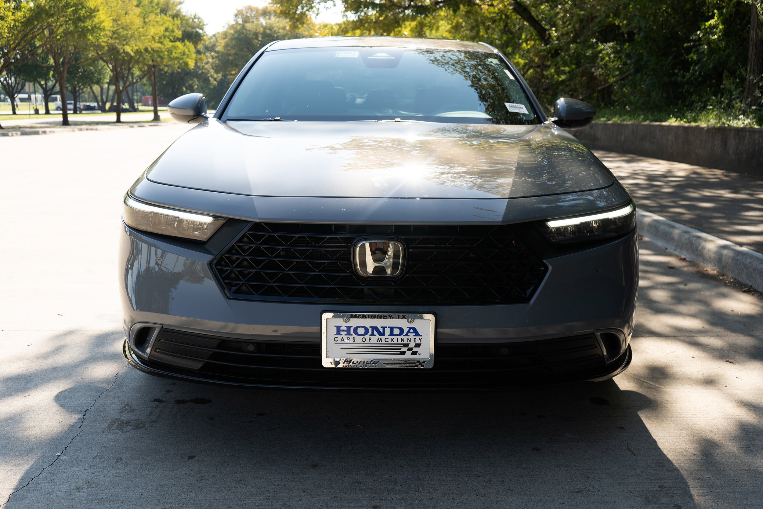 2025 Honda Accord Hybrid EX-L photo 2