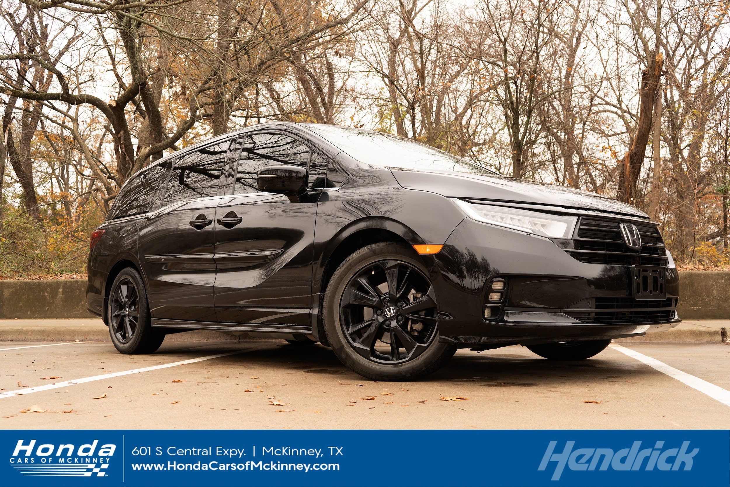 2023 Honda Odyssey SPORT's photo