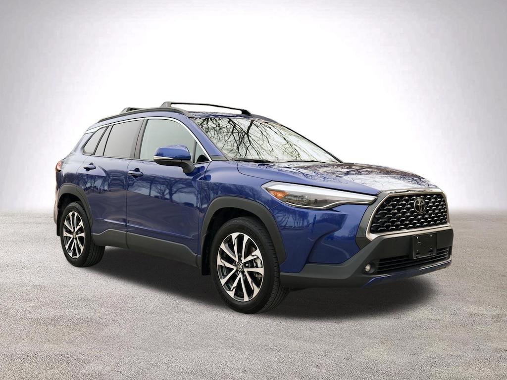 Used 2024 Toyota Corolla Cross XLE SUV