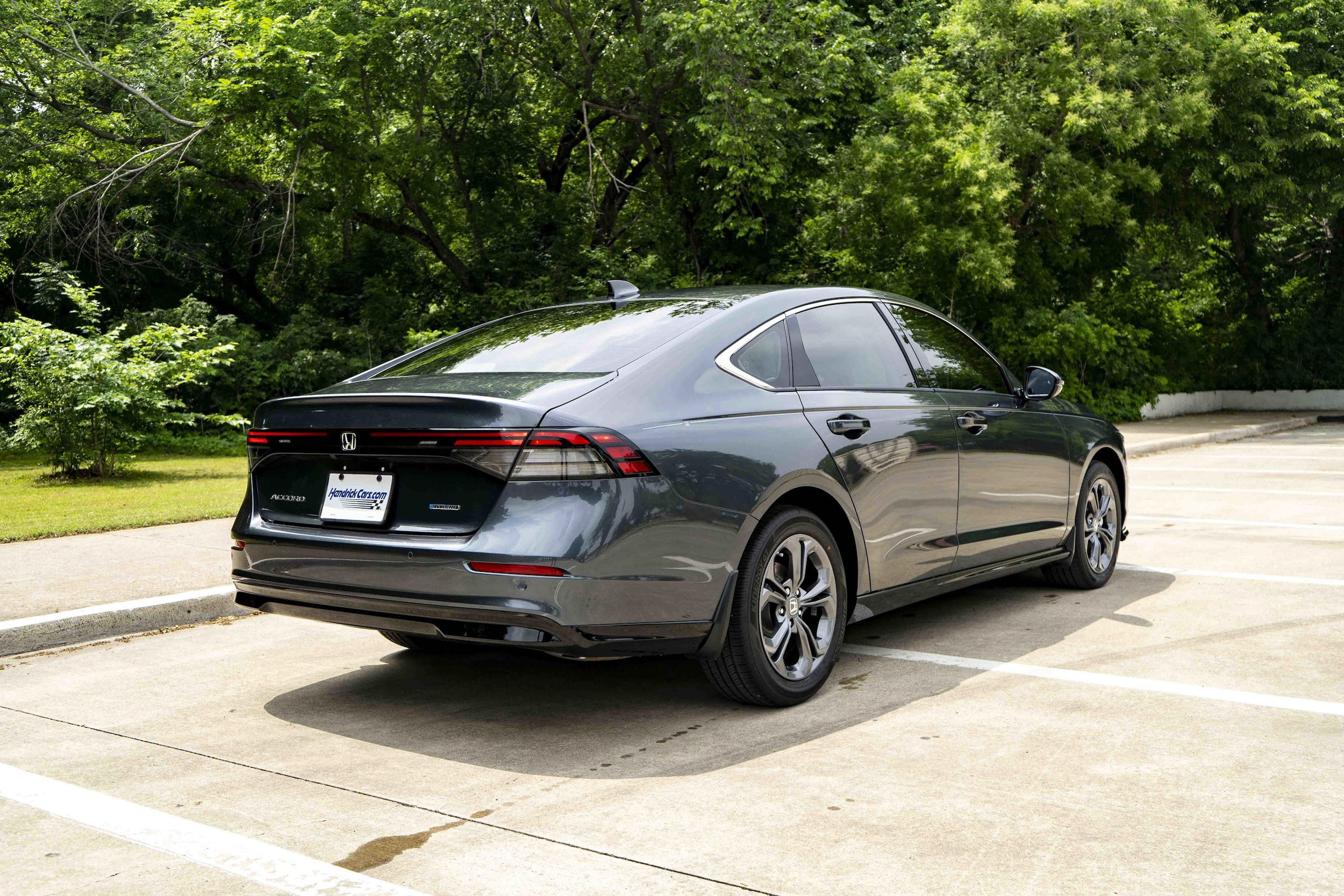 2026 Honda Accord Hybrid EX-L photo 3