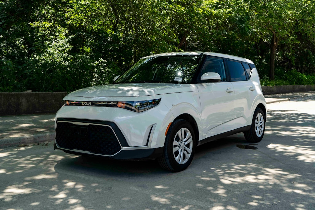 Used 2025 Kia Soul LX Hatchback