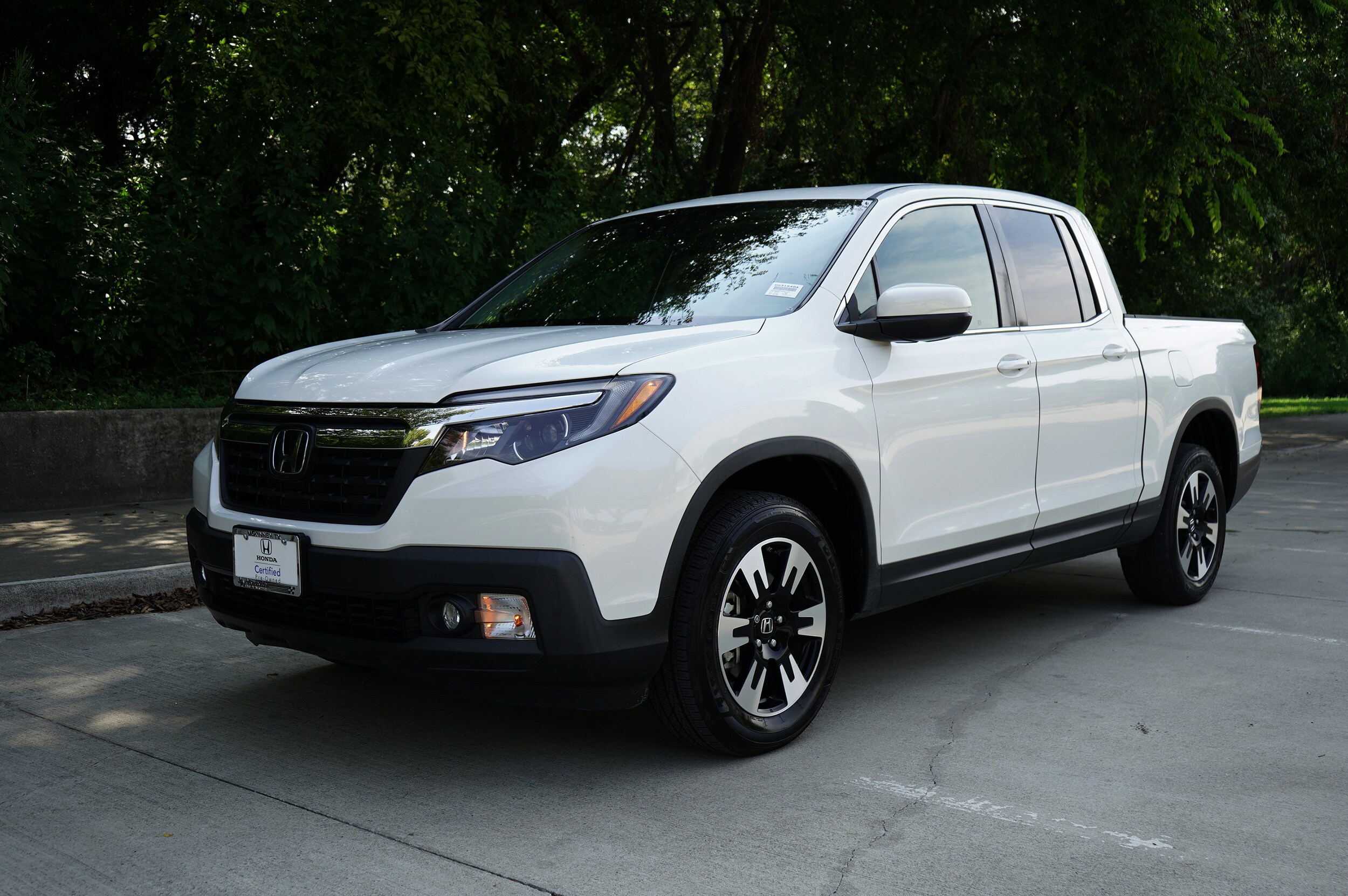 2020 Honda Ridgeline RTL photo 3