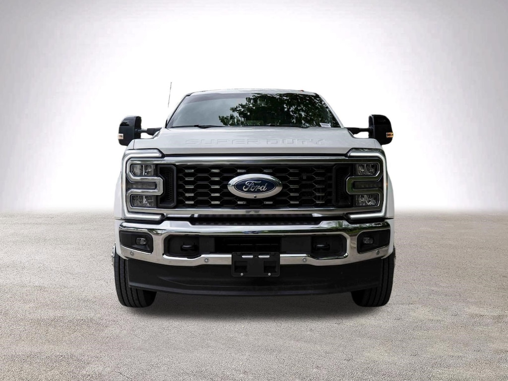 Used 2025 Ford Super Duty F-450 DRW LARIAT Pickup