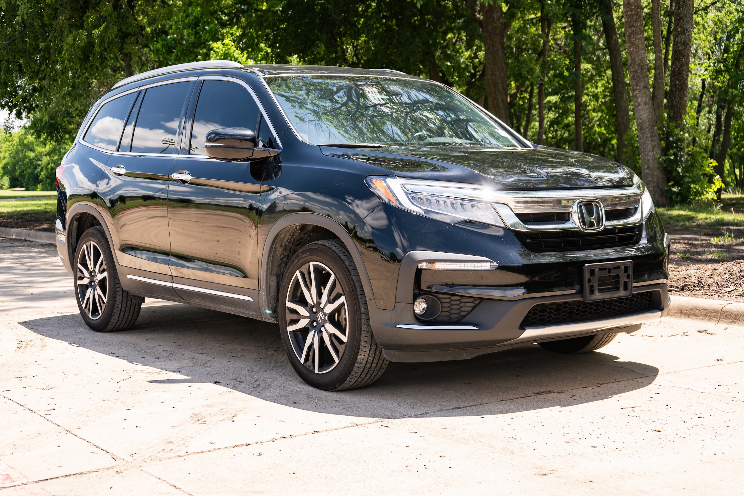 Certified 2022 Honda Pilot Touring with VIN 5FNYF6H64NB069568 for sale in Mckinney, TX