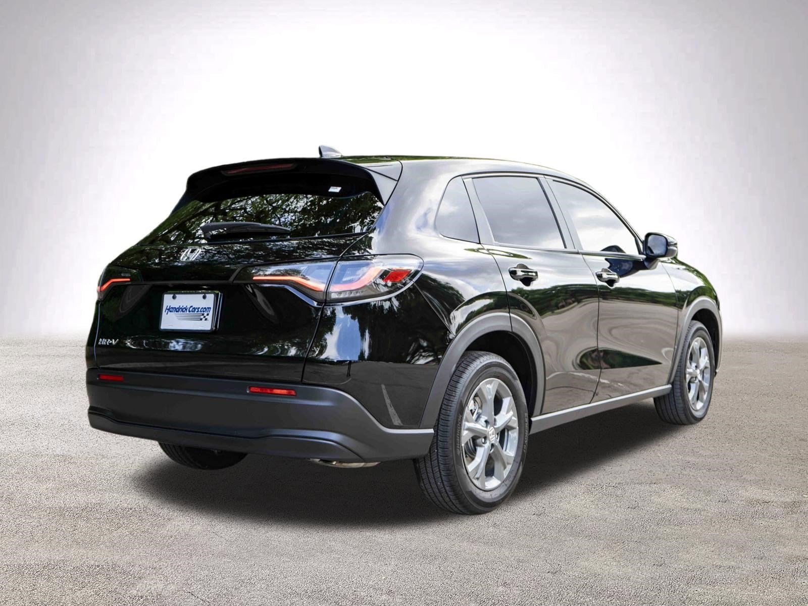 2026 Honda HR-V LX photo 3