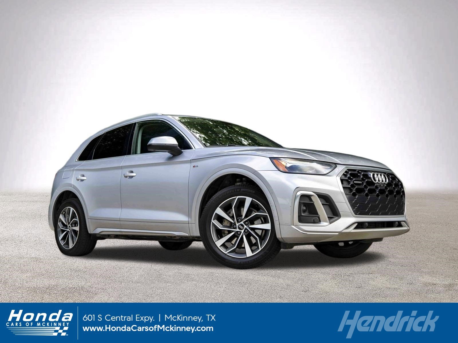 2023 Audi Q5 45 Premium Plus's photo