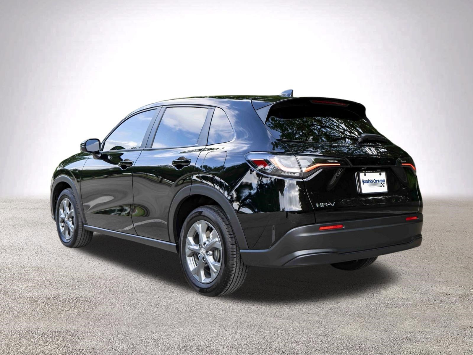 2026 Honda HR-V LX photo 5