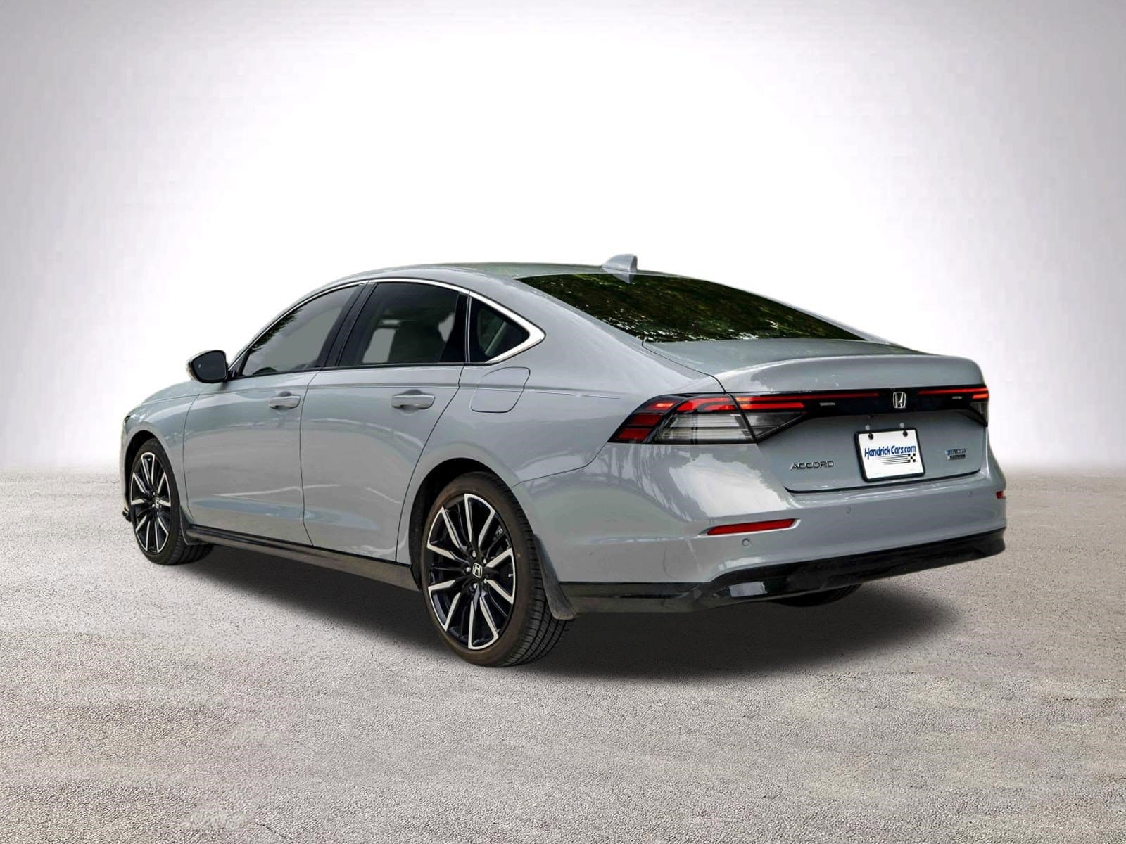 2025 Honda Accord Hybrid Touring photo 5