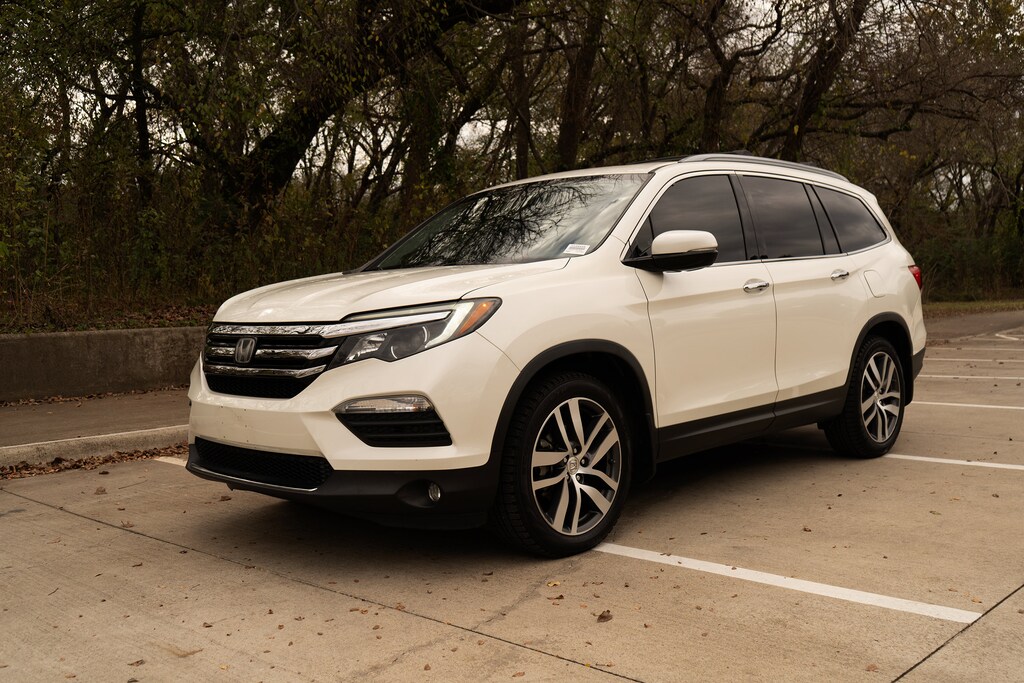 Certified 2017 Honda Pilot Touring SUV