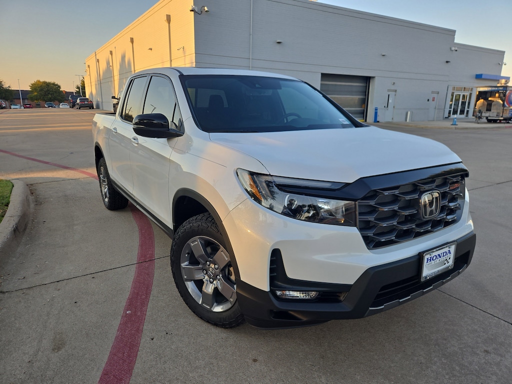New 2025 Honda Ridgeline TrailSport Pickup