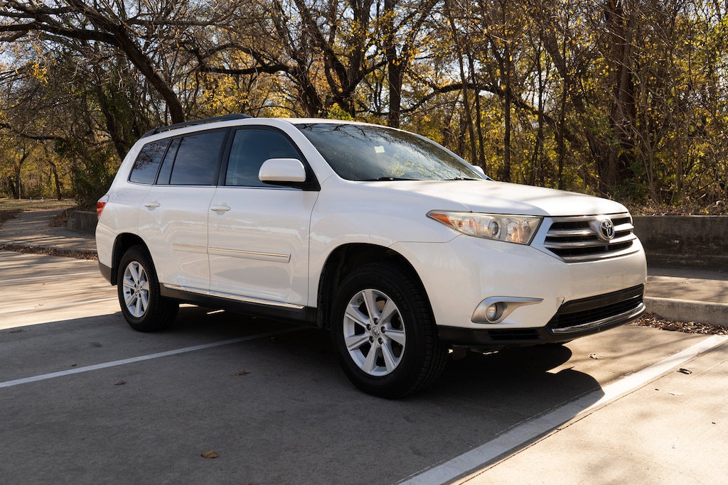 Used 2013 Toyota Highlander SE SUV