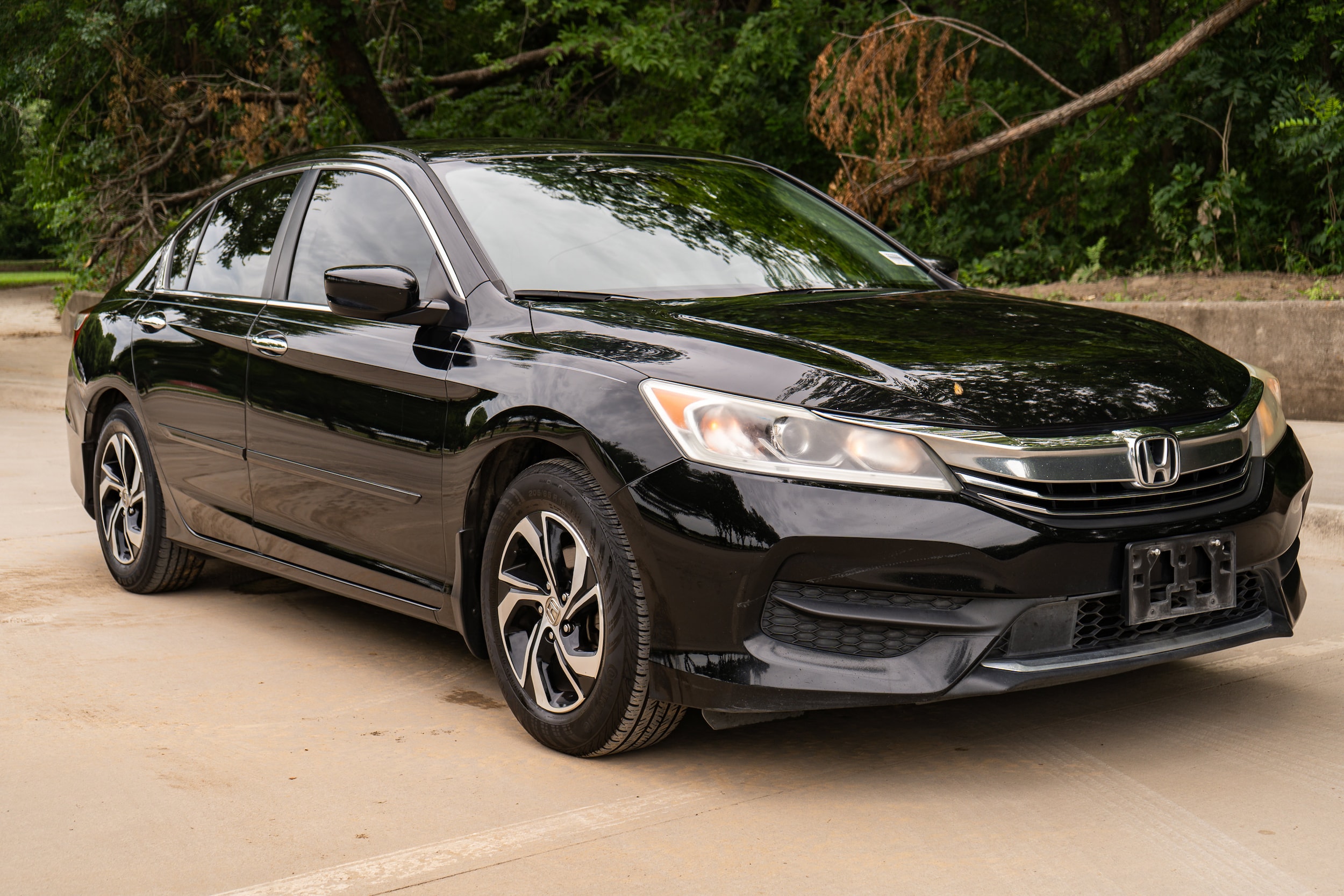 Used 2016 Honda Accord LX with VIN 1HGCR2F49GA020973 for sale in Mckinney, TX