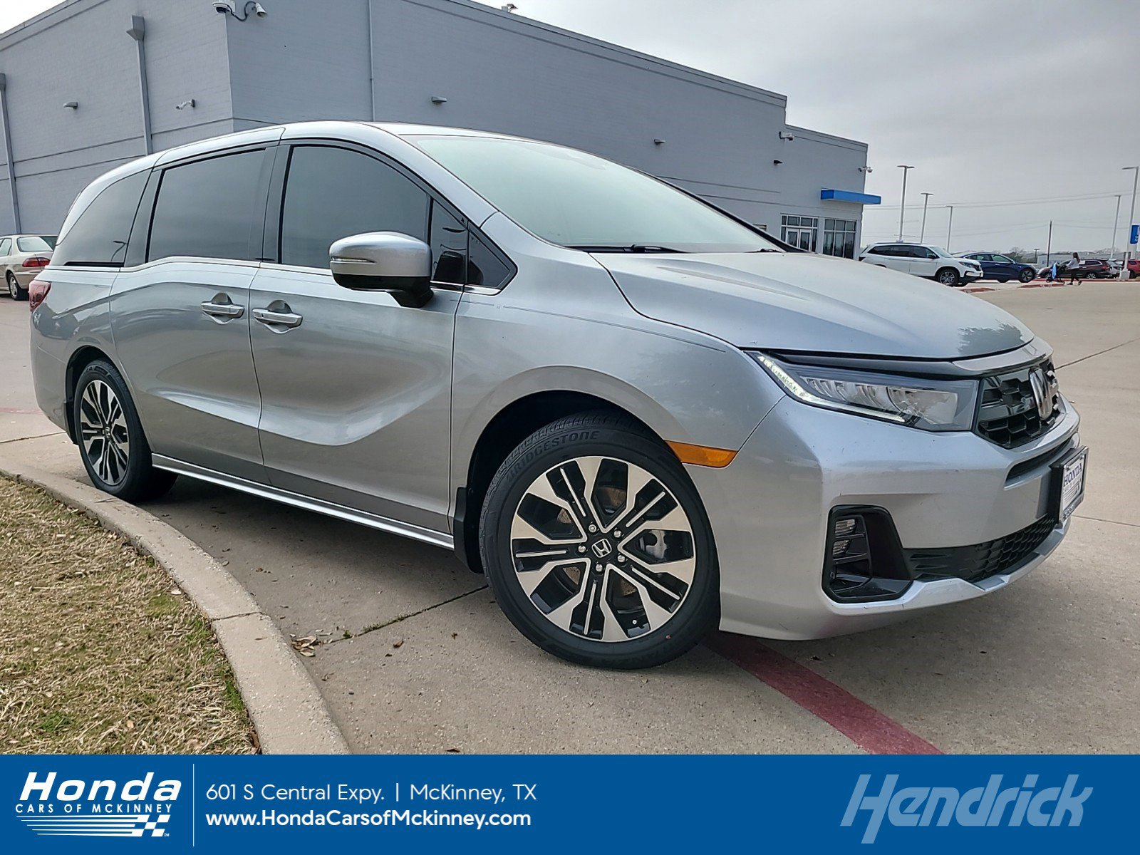 2026 Honda Odyssey Elite's photo