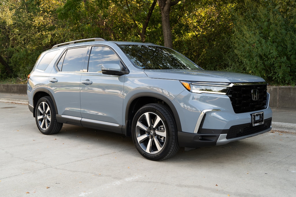 Certified 2025 Honda Pilot Touring SUV