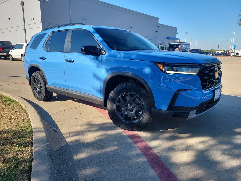 New 2025 Honda Pilot TrailSport SUV