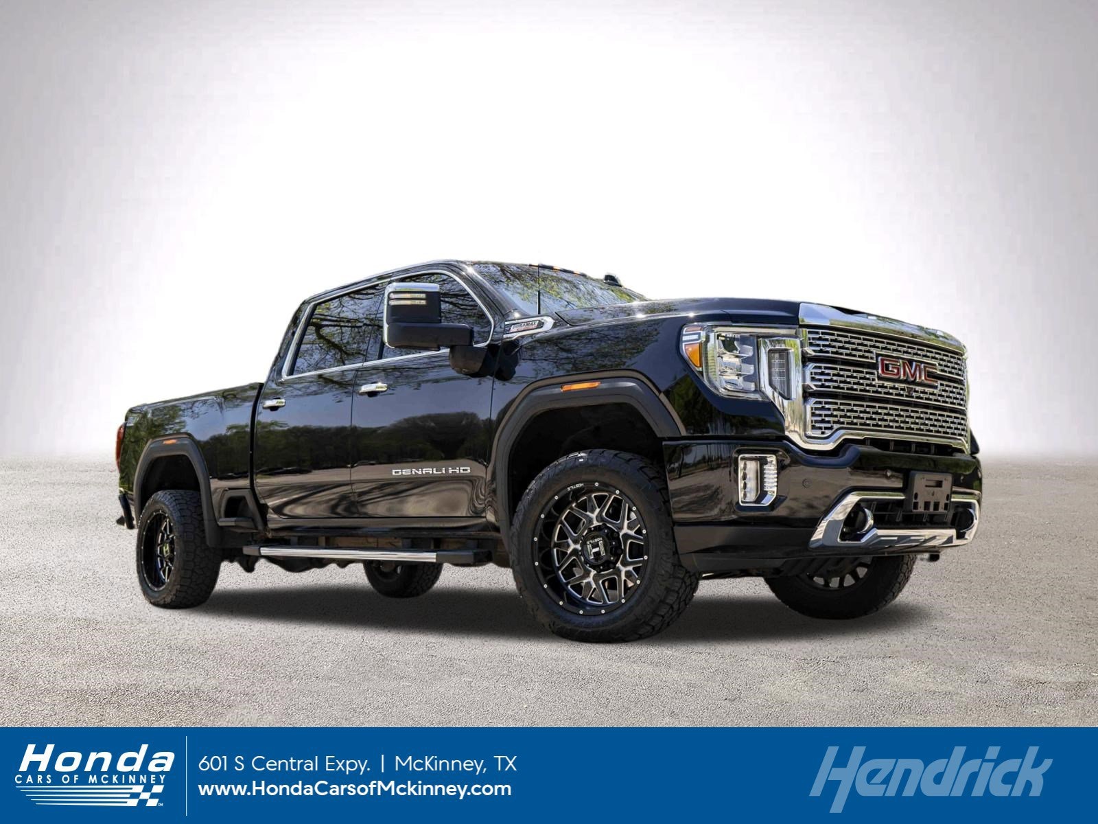 2022 GMC Sierra 4WD Crew Cab Standard Box Denali's photo