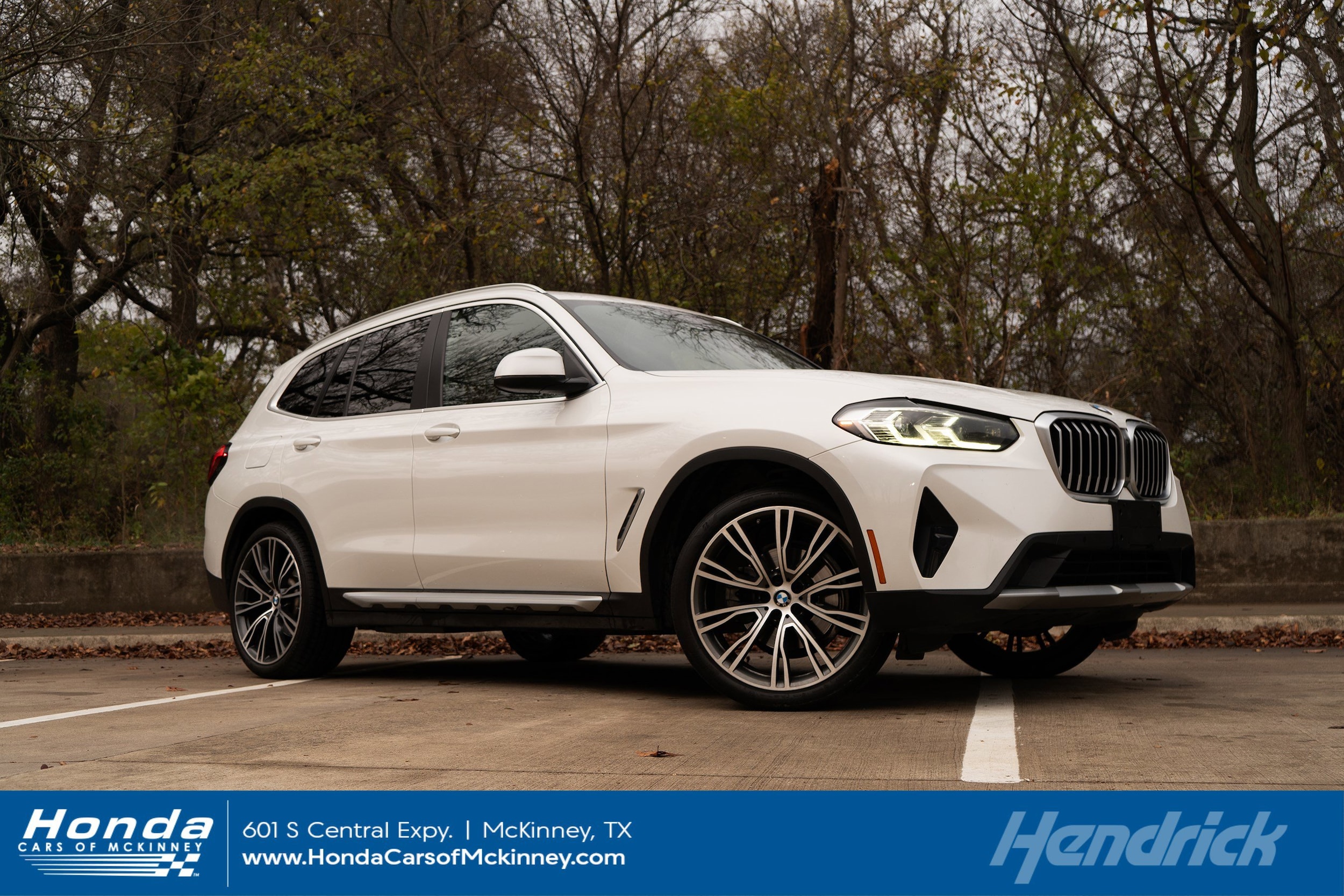 2022 BMW X3 30i's photo