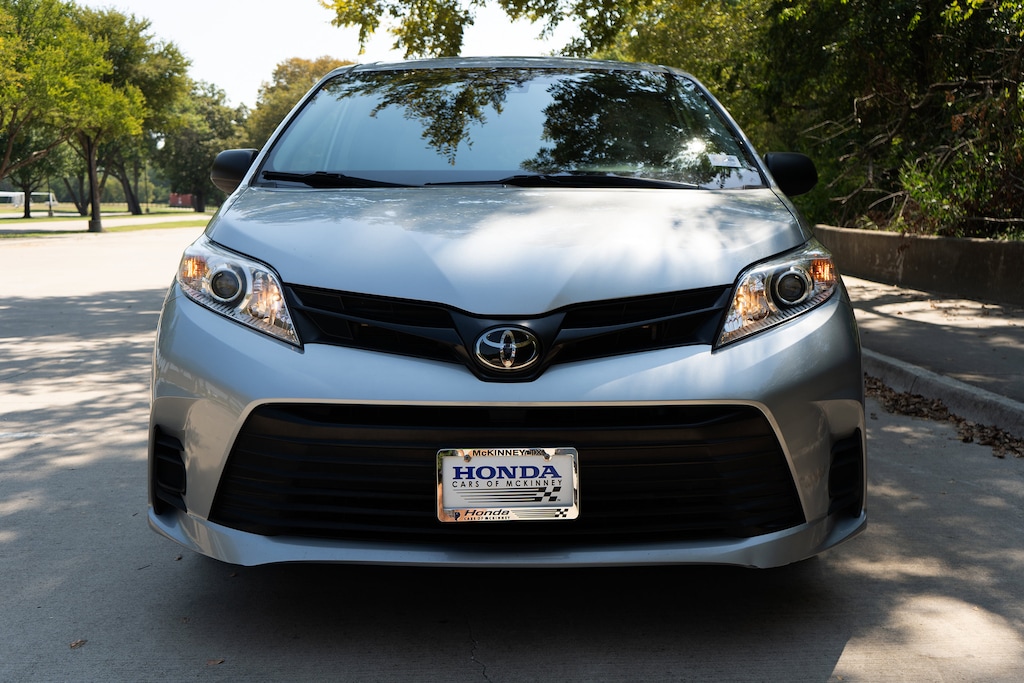 Used 2020 Toyota Sienna L Minivan