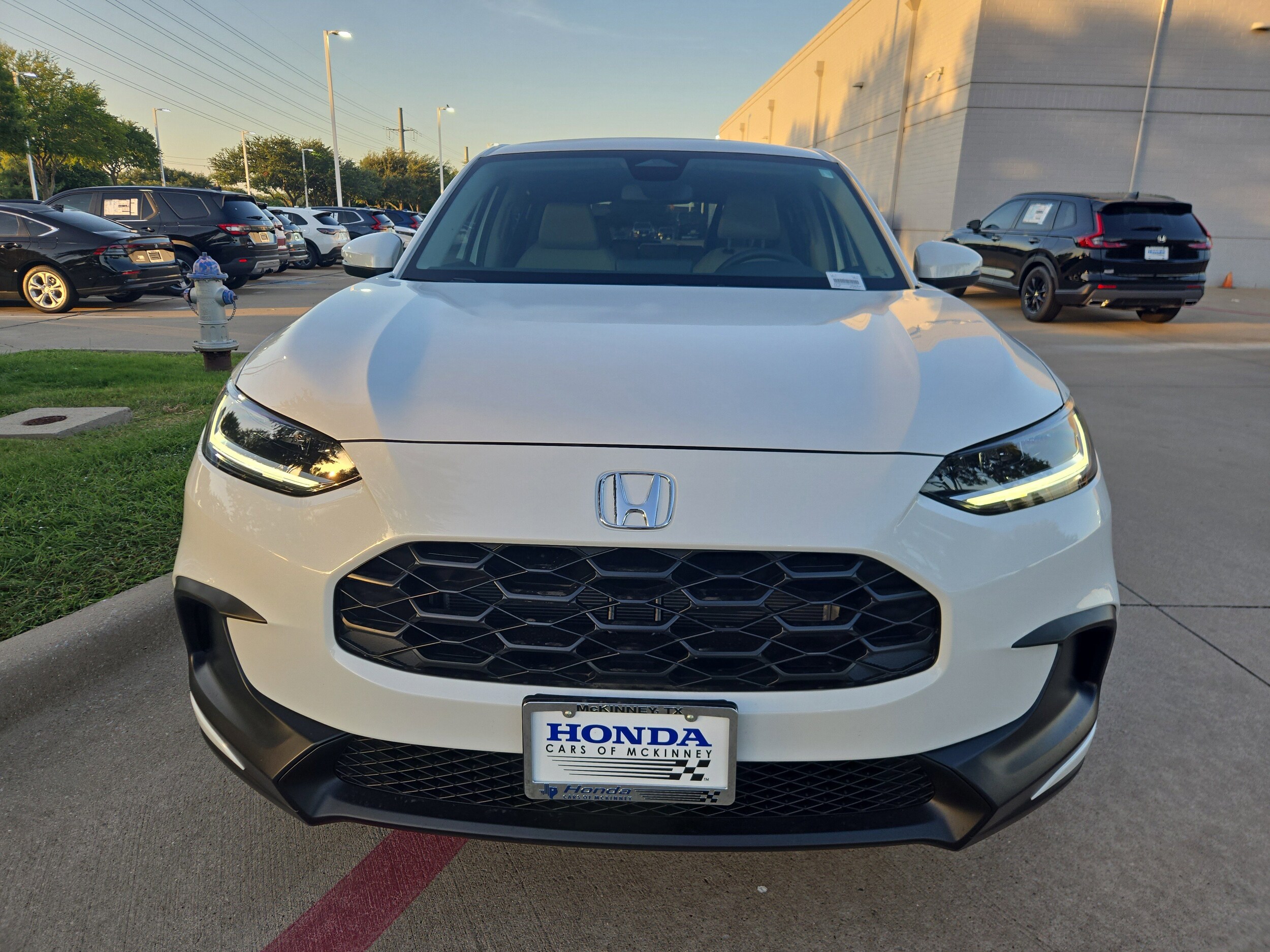 2026 Honda HR-V LX photo 3