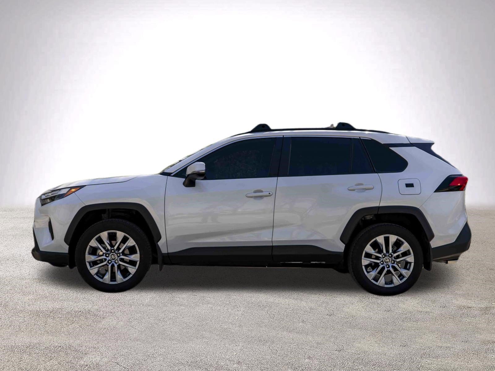 2024 Toyota RAV4 XLE Premium photo 4