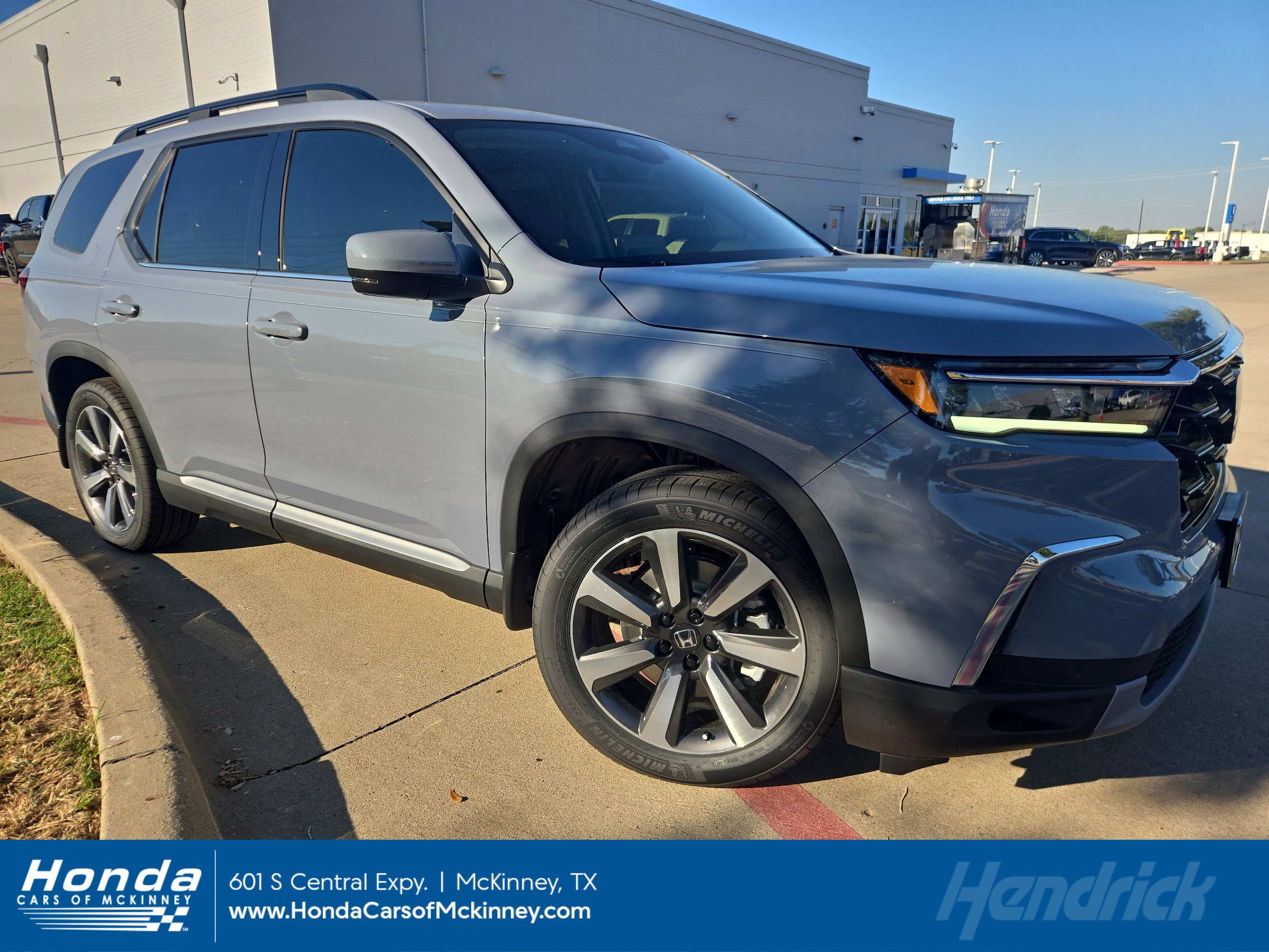 2025 Honda Pilot Touring's photo