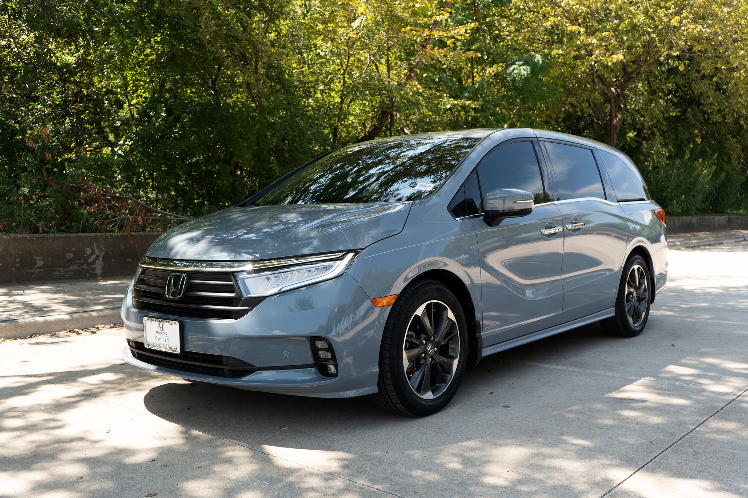 2023 Honda Odyssey Elite photo 3