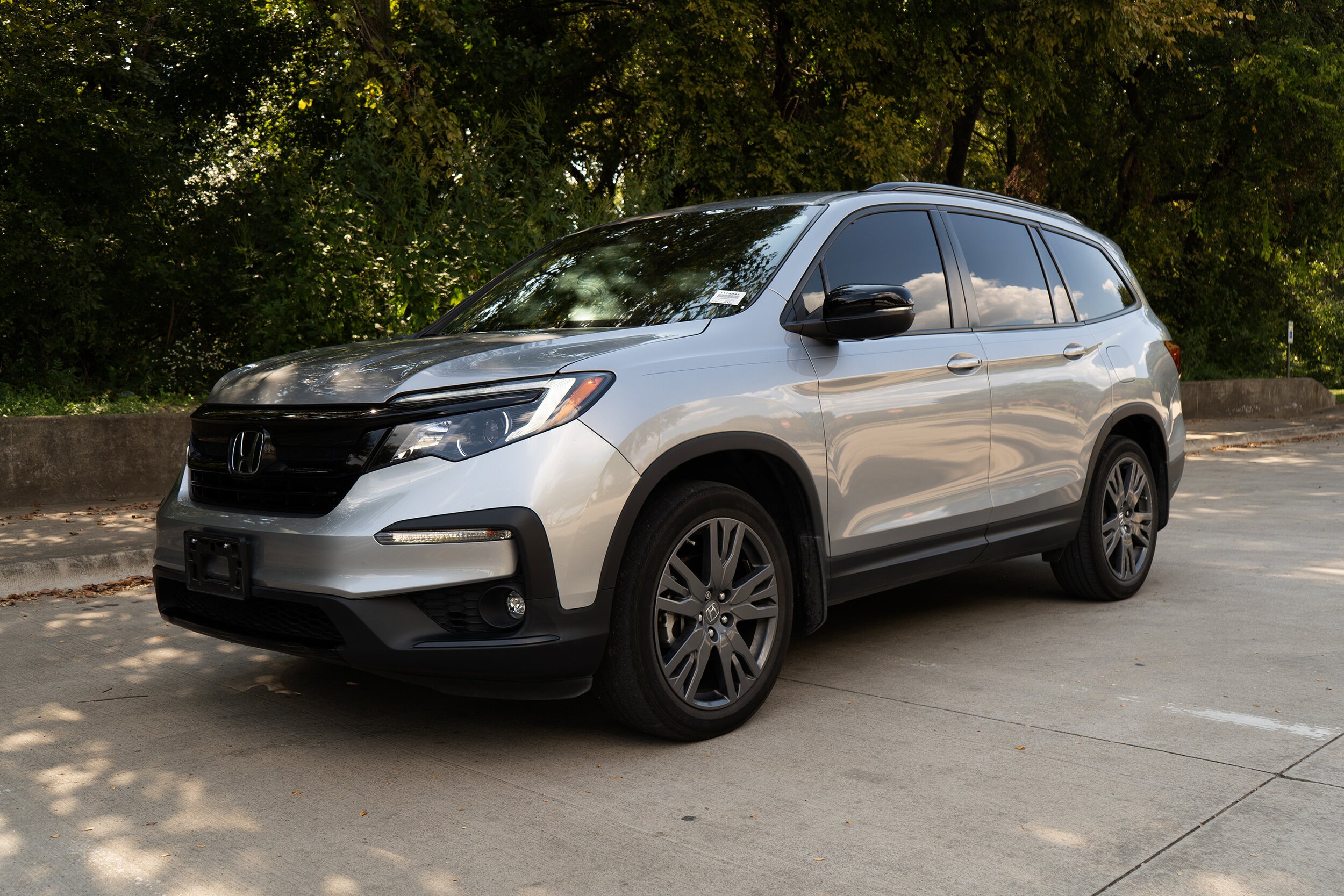 2022 Honda Pilot Sport photo 2