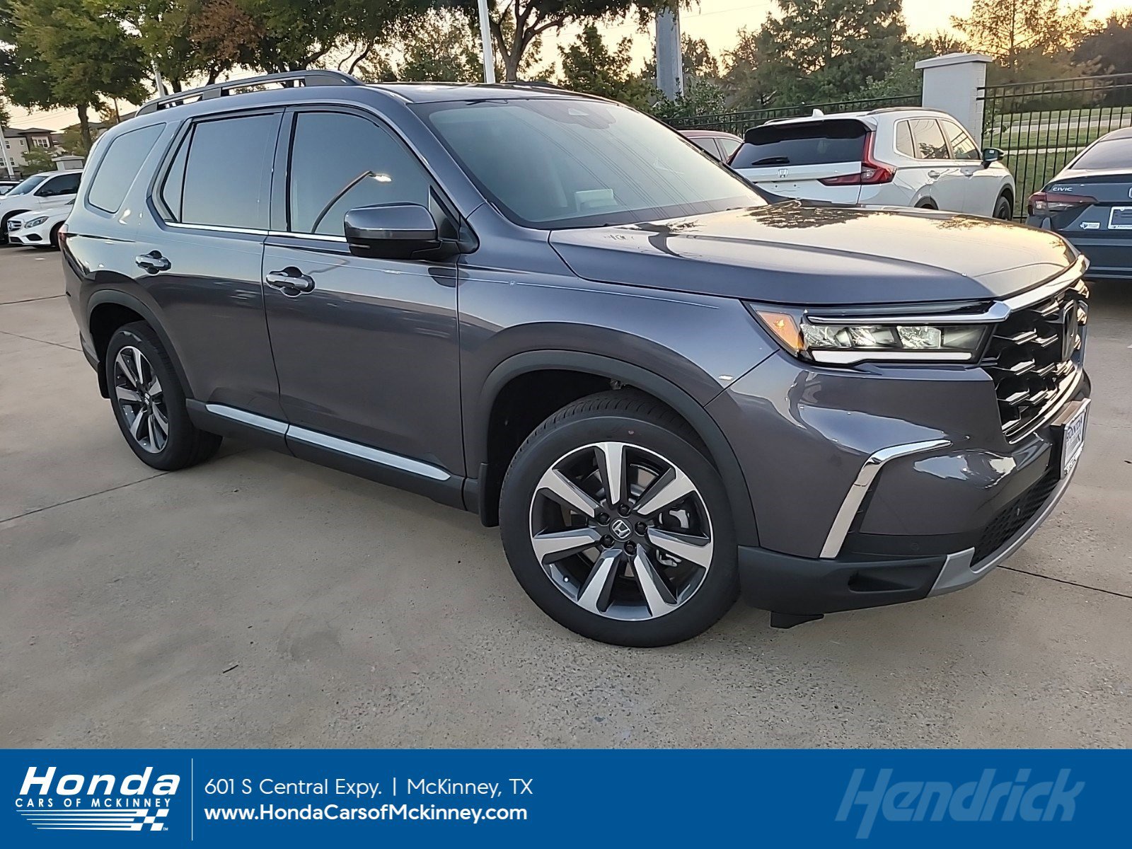 2025 Honda Pilot Touring's photo