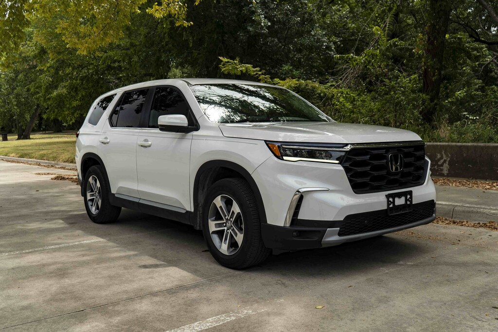 Certified 2024 Honda Pilot EX-L 8 Passenger SUV