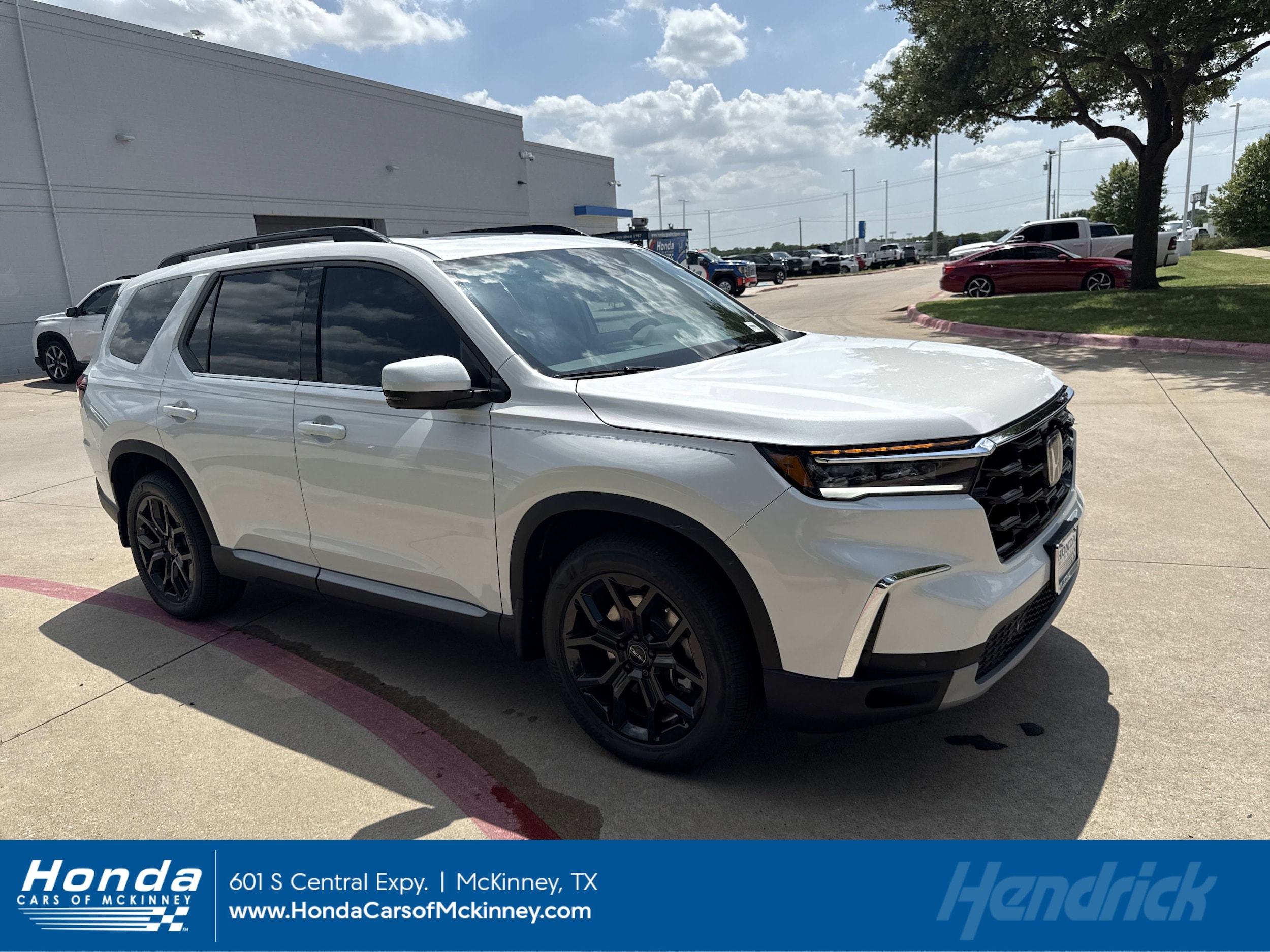2025 Honda Pilot Touring's photo