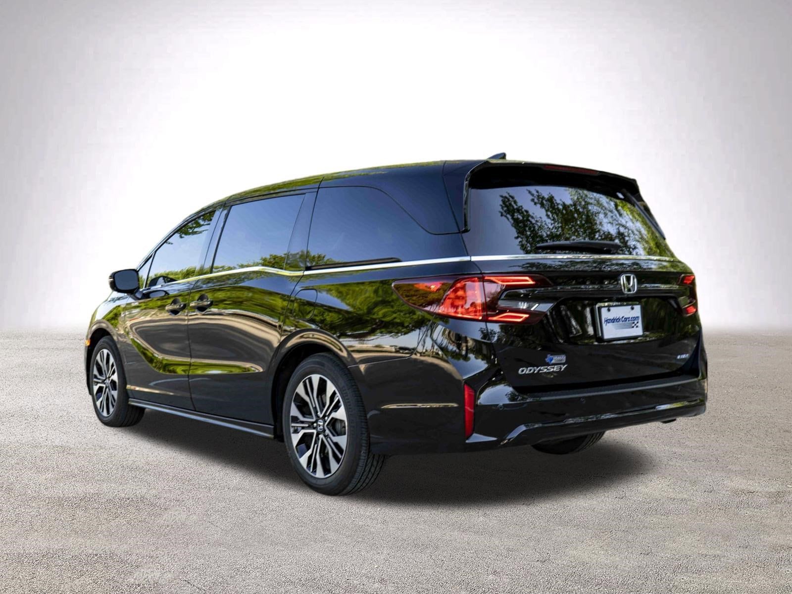 2026 Honda Odyssey Elite photo 5