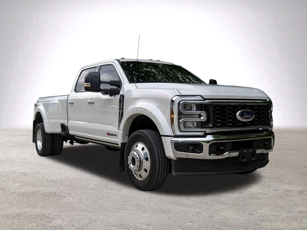 Used 2025 Ford Super Duty F-450 DRW LARIAT Pickup