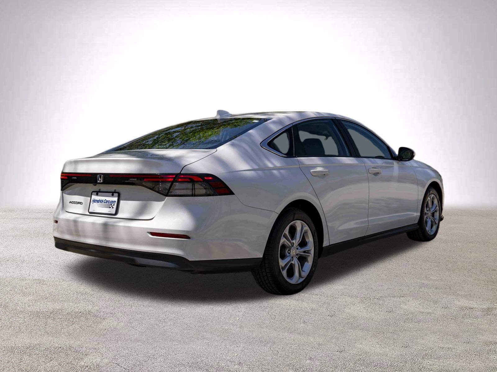 2023 Honda Accord LX photo 3