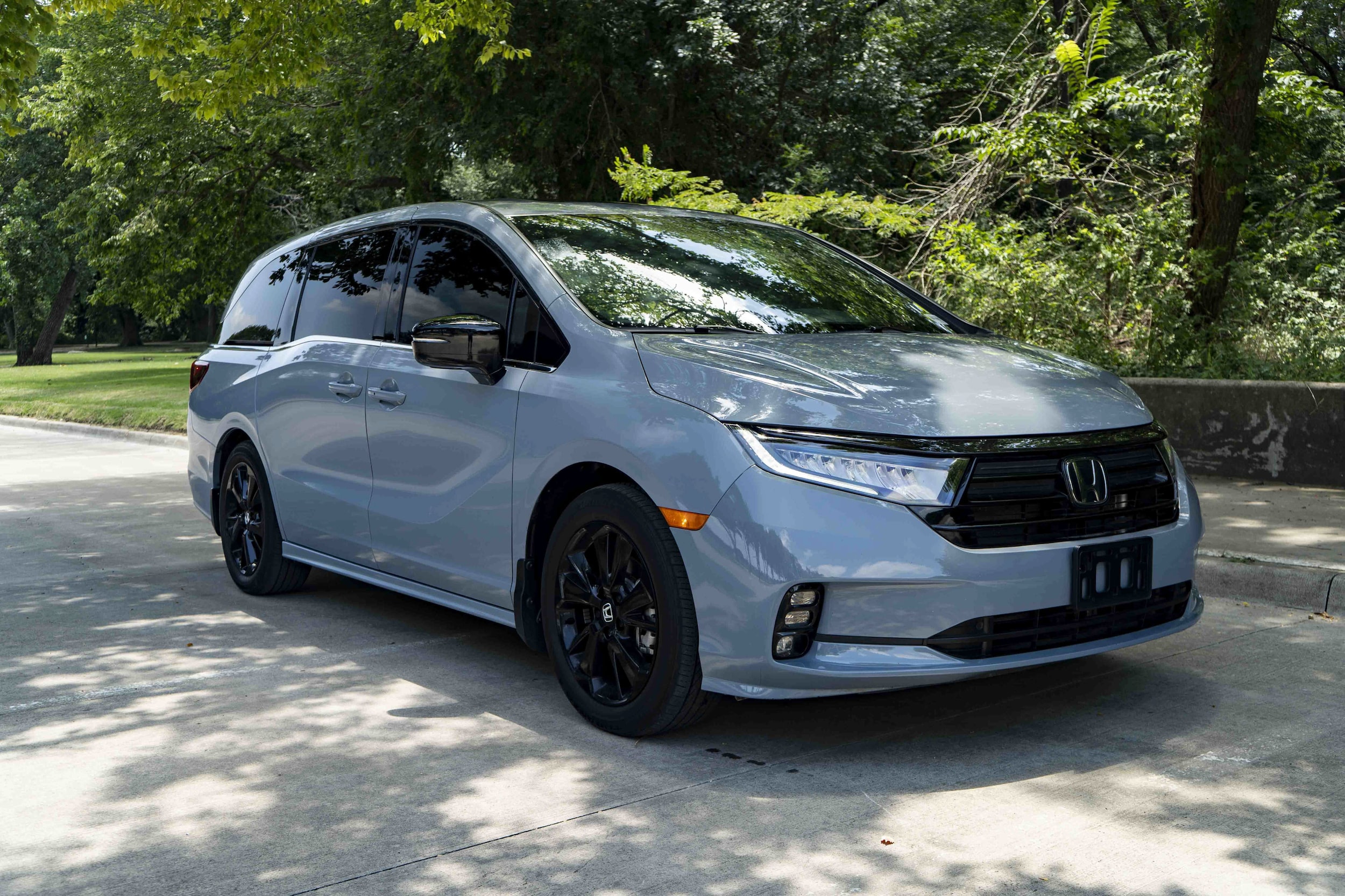 Certified 2024 Honda Odyssey SPORT with VIN 5FNRL6H79RB043379 for sale in Kansas City